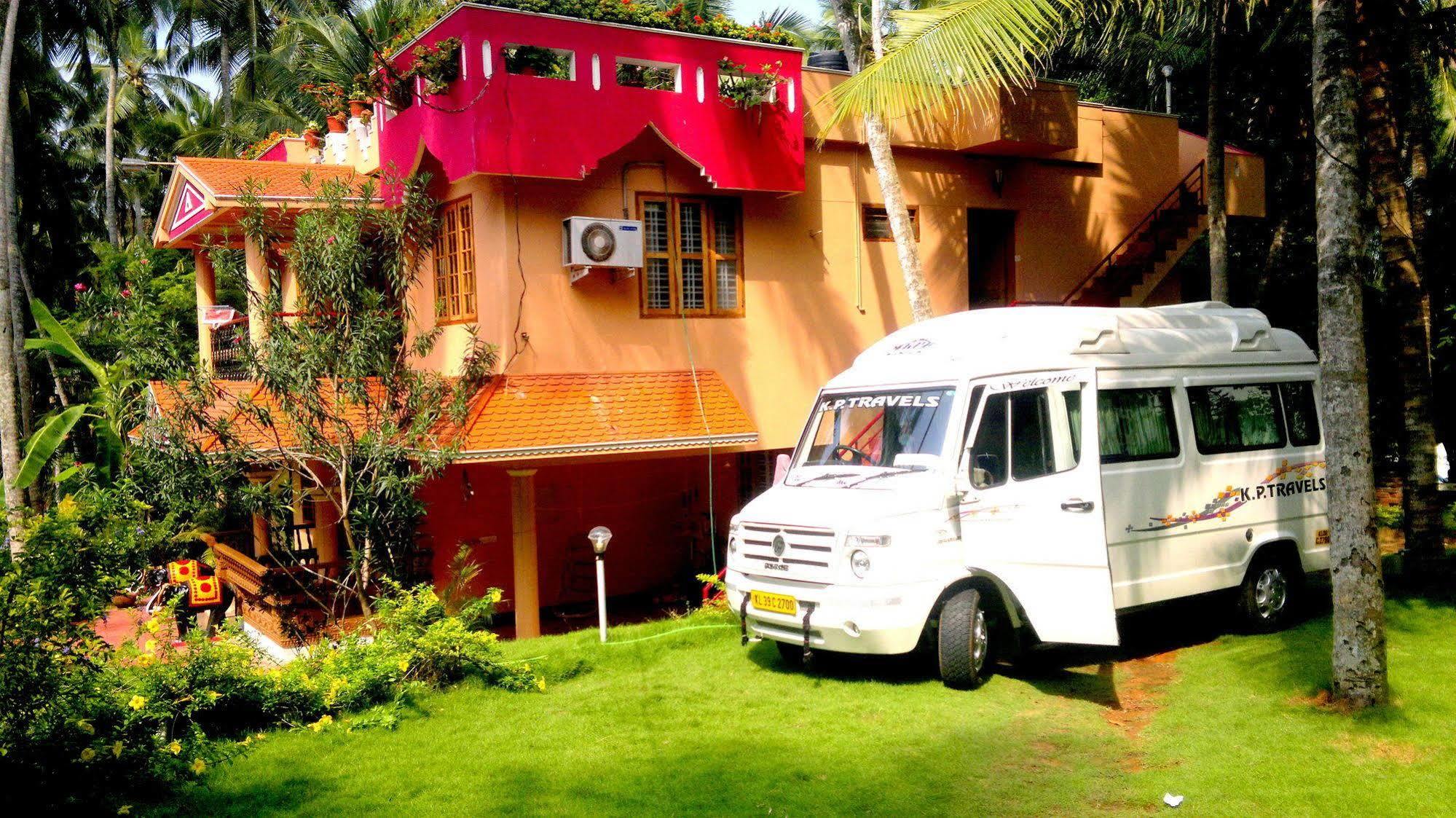 קובאלאם Ganesh House Homestay מראה חיצוני תמונה